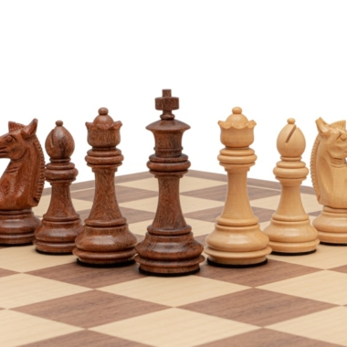 Jeu d'échecs Trapani - Échiquier en Erable et Noyer & Pièces en Acacia et Bois de Buis