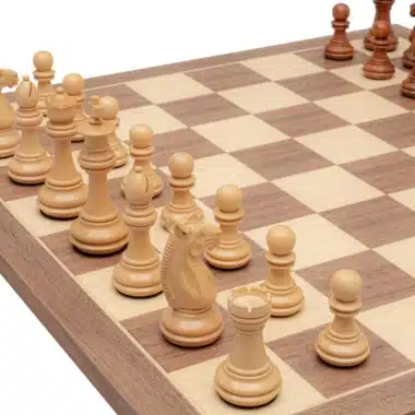 Jeu d'échecs Trapani - Échiquier en Erable et Noyer & Pièces en Acacia et Bois de Buis
