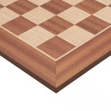 Échiquier en bois d'acajou et bois de bouleau, détail du coin et du cadre