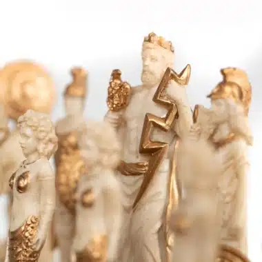 Jeu d'Echecs Mythologie Grecque Peint à la Main et Echiquier Grec Noir et Blanc – Image 5
