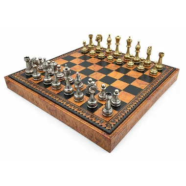 Jeu d'échecs Flowered en vue diagonale montrant le coffret en similicuir