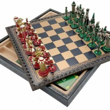 Jeu d'Échecs Camelot - Échiquier en similicuir avec rangement & Pièces en métal