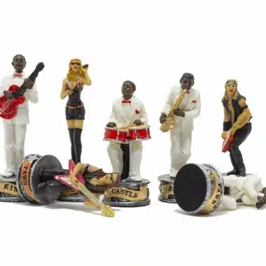 Pièces en résine Jazz avec musiciens et pions couchés, présentation détaillée
