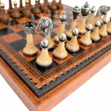 Jeu d'Échecs Classique - Échiquier - Backgammon et Jeu de dames en similicuir avec rangement & Pièces en bois et métal