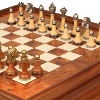 Jeu d'Échecs Classique - Échiquier en bois de Bruyère et Bois d'Orme avec tiroir & Pièces en métal et bois