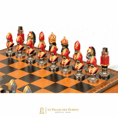 Détail des rois, dames et fous du jeu d'échecs Moncada aux bustes colorés