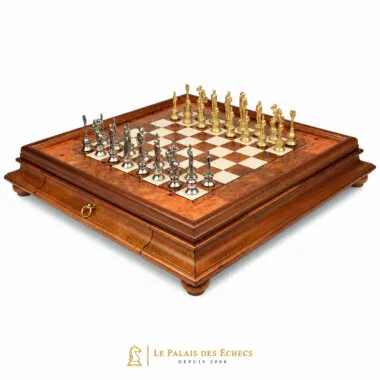 Jeu d'échecs Napoléon complet sur échiquier en bois de bruyère avec tiroir