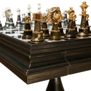 Jeu d'Échecs Fantaisie Staunton XL - Table Échiquier en bois et Albâtre & Pièces en bois et laiton massif