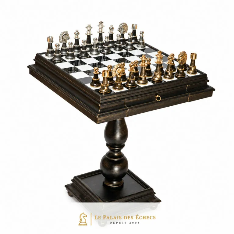Table échiquier Staunton XL complète, pièces dorées et argentées sur pied tourné