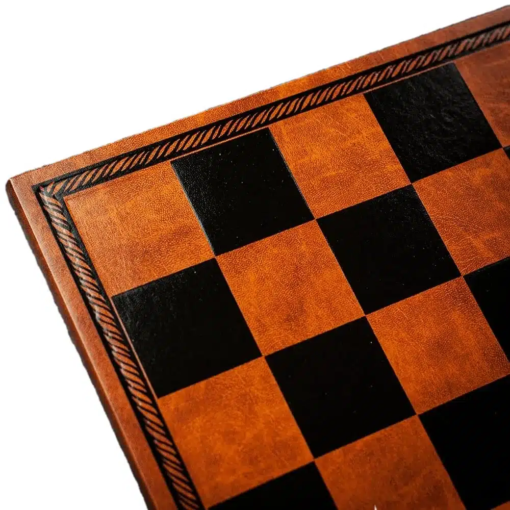 Jeu d'Echecs Fantasy Eau vs Feu en Résine et Échiquier en Similicuir Marron et Noir – Image 10