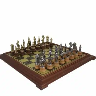 Jeu d'Echecs Mary Stuart - Échiquier sur Pied effet Laiton avec Cadre en Bois & Jeu d'Échecs en Métal et Bois