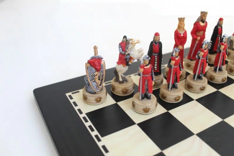 Jeu d'échecs Angleterre VS Écosse - Échiquier en Bois & Jeu d'Échecs en Résine – Image 2