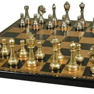 Alternative view of Jeu d'Echecs Staunton en Métal &  Échiquier en Similicuir