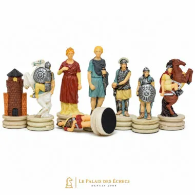 Pièces d'échecs en résine représentant soldats romains et grecs, détail des figurines
