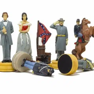 Alternative view of Jeu d'Echecs Guerre Civile Americaine en Résine & Échiquier en Similicuir avec Compartiment de Rangement