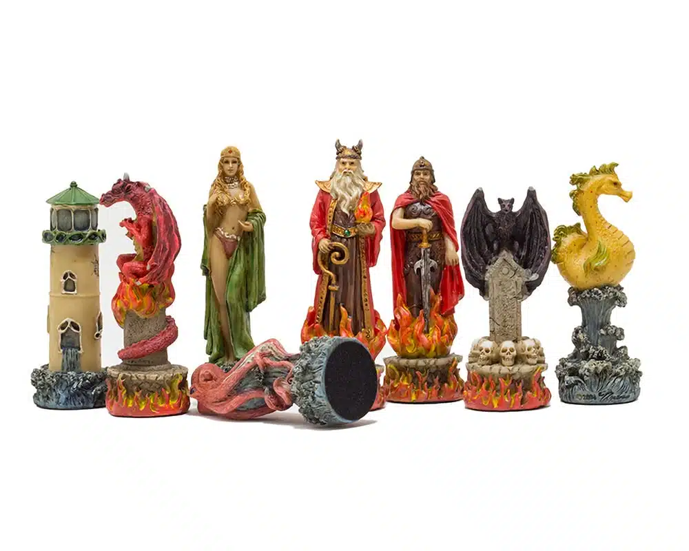 Jeu d'Echecs Fantasy Eau vs Feu en Résine et Échiquier en Similicuir Marron et Noir – Image 2