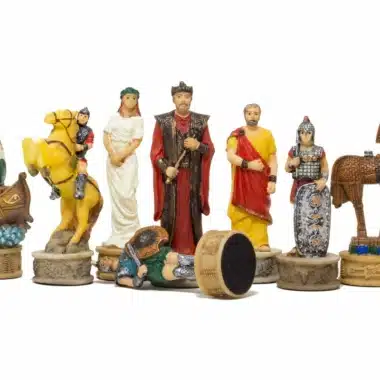 Alternative view of Jeu d'Echecs en Résine Mythologie Grecque : La Bataille de Troie et Échiquier en Similicuir Doré et Bleu