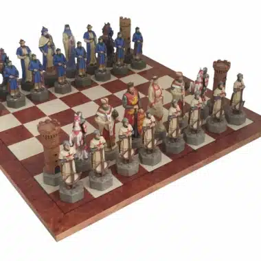 Jeu d'Echecs Géant Les Croisades en Résine et Échiquier en Bois d'Orme et de Bruyère