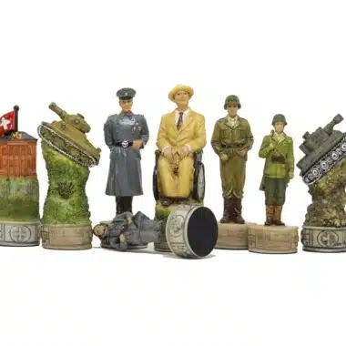 Pièces d'échecs résine représentant personnages et véhicules militaires de la Seconde Guerre mondiale