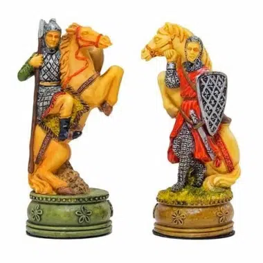 Deux cavaliers Camelot à cheval, détail des figurines peintes