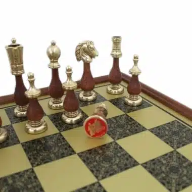 Alternative view of Jeu d'Echecs Arabesque - Échiquier effet Laiton avec Cadre en Bois & Jeu d'Échecs en Métal et Bois