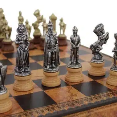 Alternative view of Jeu d'échecs Mary Stuart - Échiquier, Jeu de Dames et Backgammon en Similicuir avec Compartiment de Rangement & Jeu d'Échecs en Métal et Bois