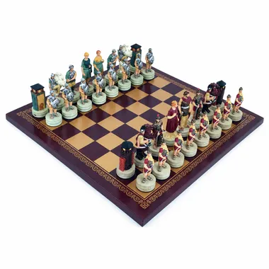 Jeu d'échecs Conquête de la Grèce par Rome installé sur échiquier similicuir bordeaux et doré