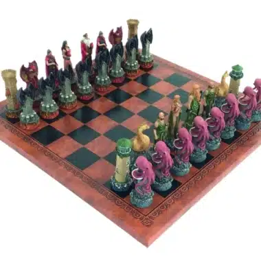 Jeu d'Echecs Fantasy Eau vs Feu en Résine et Échiquier en Similicuir Marron et Noir