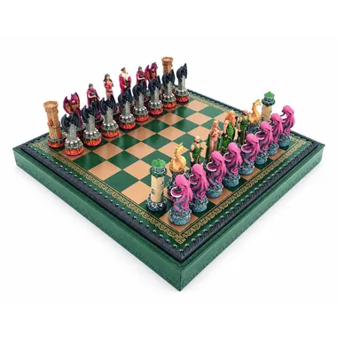 Jeu d'échecs Fantasy Eau VS Feu en résine sur échiquier vert et or