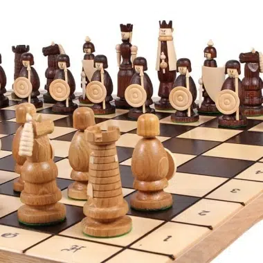 Echiquier Pliant et Jeu d'Echecs à Theme en Bois avec Rangement