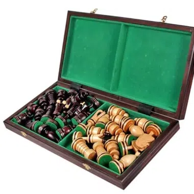 Alternative view of Grand Echiquier Pliable et Pieces Echecs en Bois avec Rangement