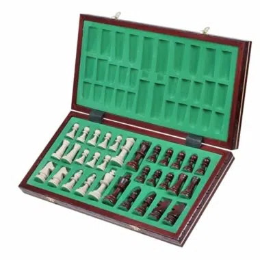Alternative view of Echiquier Pliable et Jeu d Echecs en Bois avec Rangement