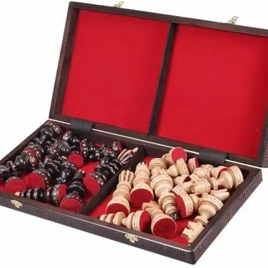Alternative view of Grand Jeu d'Echecs et Echiquier Pliable en Bois avec Rangement