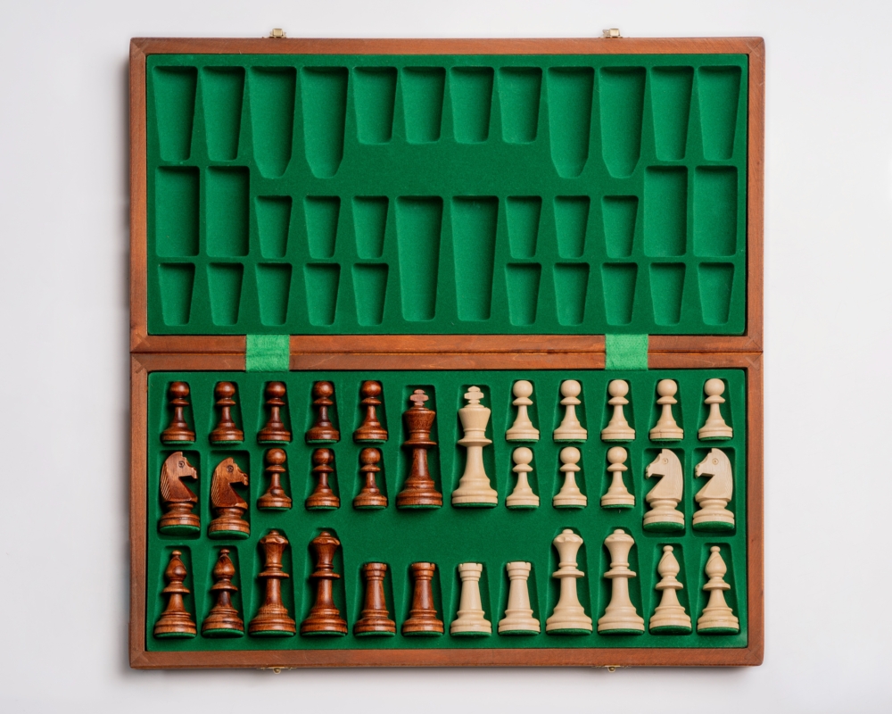 Echiquier Pliant et Jeu d'Echecs en Bois Taille 5