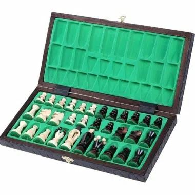 Alternative view of Jeu d'Echecs et Echiquier en Bois Pliant avec Rangement