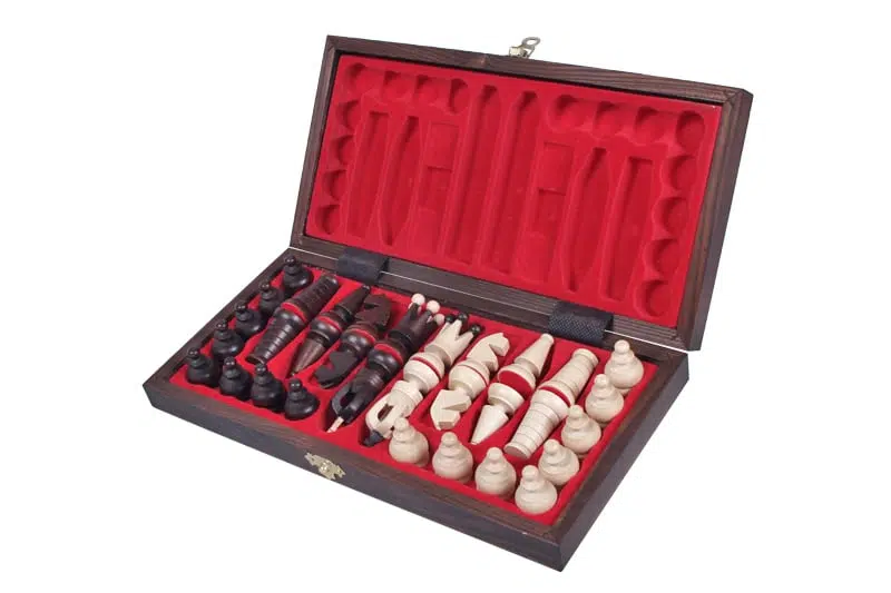 Jeu d'Echecs en Bois Orné Pliable - 31x31 cm – Image 2