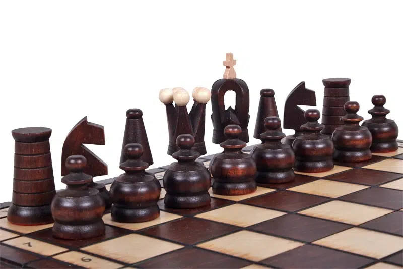 Jeu d'Echecs en Bois Orné Pliable - 31x31 cm – Image 3