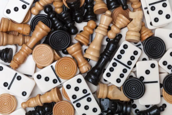 Différences jeu d'échec et jeu de dame