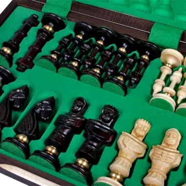 Grandes Pieces Echecs Sculptées en Bois et Echiquier Pliant en Bois avec Rangement – Image 7