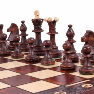 Jeu Echecs en Bois et Echiquier Pliant en Bois avec Rangement – Image 3
