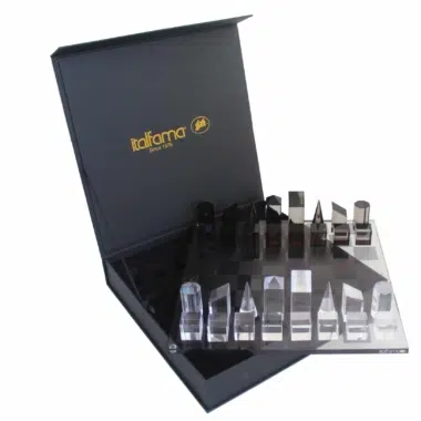 Alternative view of Jeu Echecs Cube Design Gris et Translucide Brillant en Plexiglas avec Coffret de Rangement