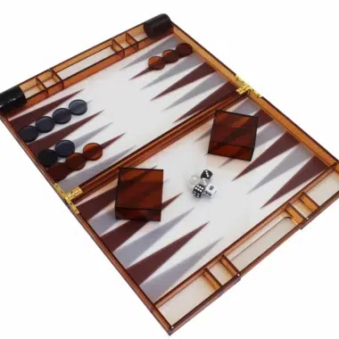 Backgammon Moderne en Plexiglas Orange avec Jetons de Dame, Gobelets à dés et Set de Dés