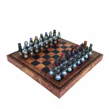 Ensemble Buste Médieval IV Echiquier avec Rangement en Similicuir & Jeu d'Echecs en Résine Peint à la Main
