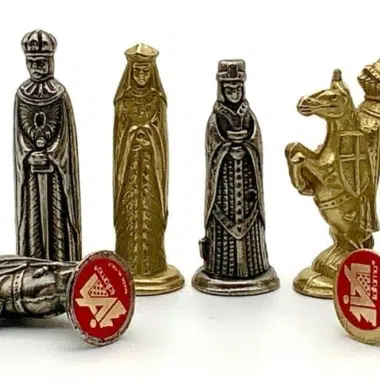 Alternative view of Figurines Medievales en Metal & Echiquier en Similicuir avec Rangement