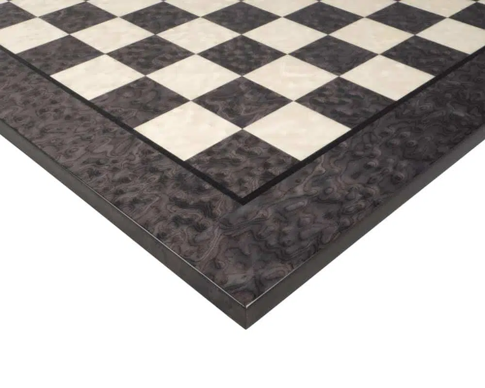 Grand Jeu d'Echec Design - Pieces Echecs en laiton et Echiquier en Bois de Bruyere et d'Erable Gris Laqué – Image 7