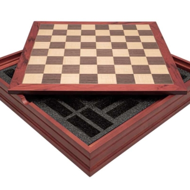 Ensemble Jeu d'Échecs Camelot en Résine et Échiquier en Bois avec Compartiments