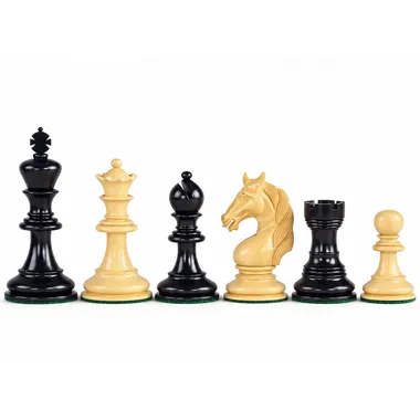 Pièces d'échecs Licorne, détail dame, fou, cavalier et tour en buis clair