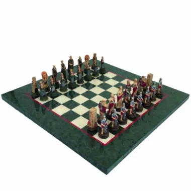 Ensemble Jeu d'Échecs Romains VS Gladiateurs et Échiquier en Bois d'Érable