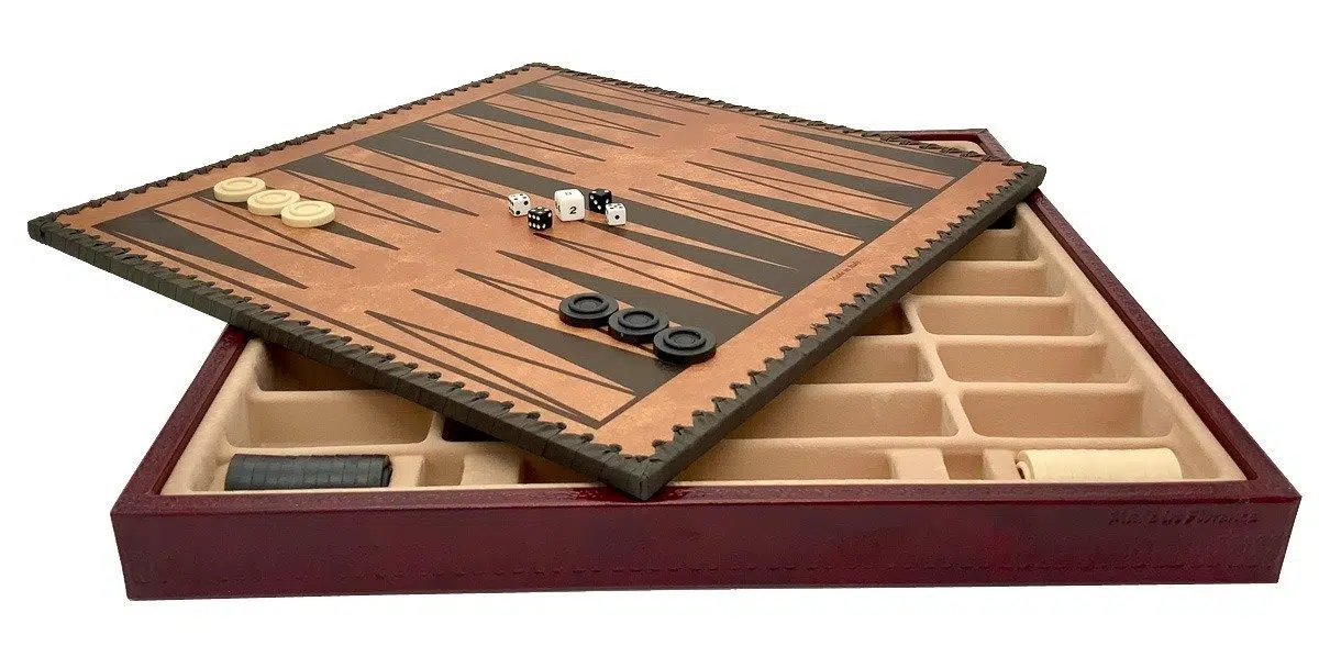 Ensemble Jeu d'Échecs et Échiquier en Similicuir avec Compartiments de Rangement – Image 9