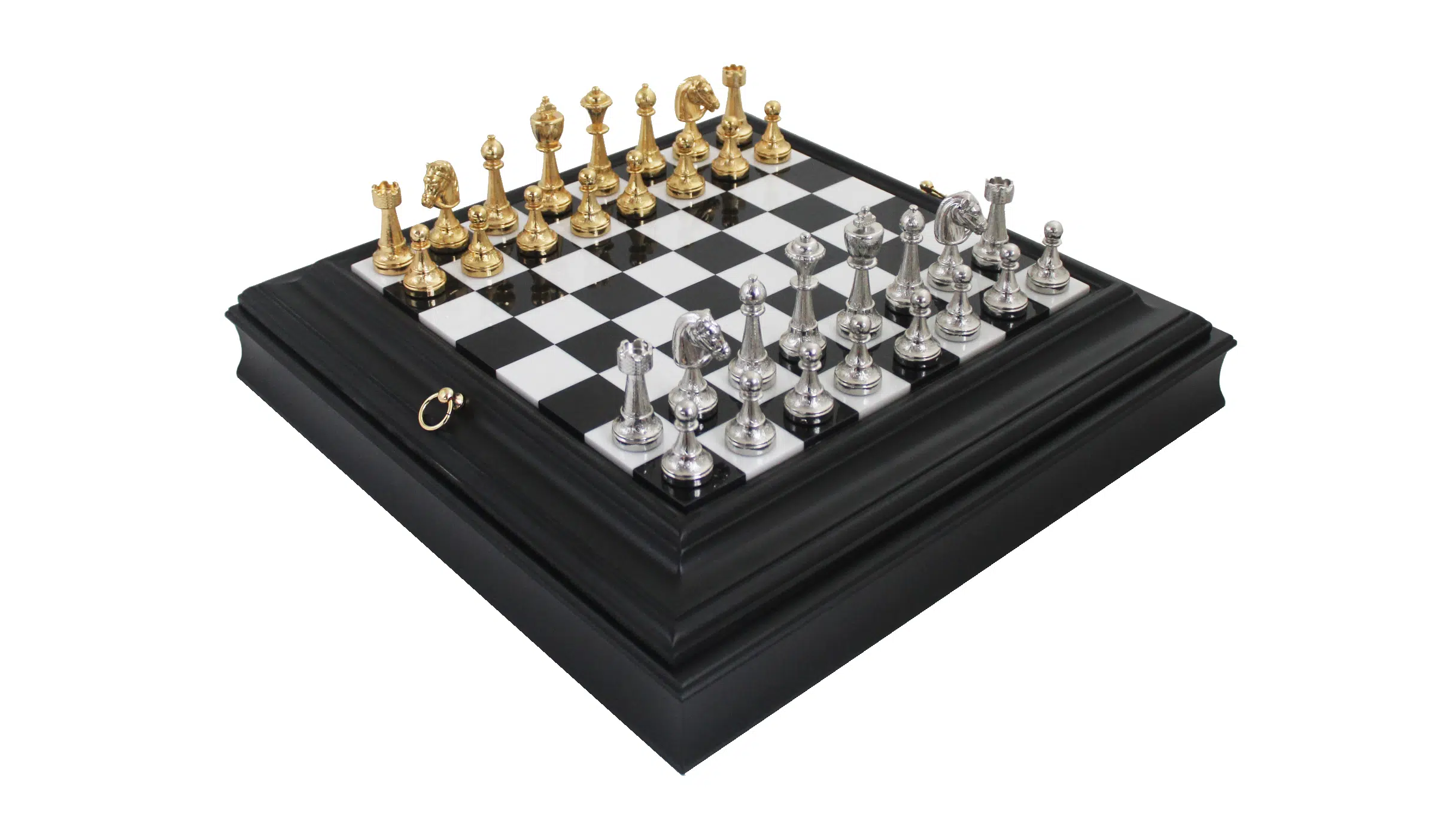 Ensemble Jeu d'Échecs en Métal Plaqué Or et Argent et Échiquier Noir et Blanc en Bois Laqué avec Plateau de Jeu en Marbre